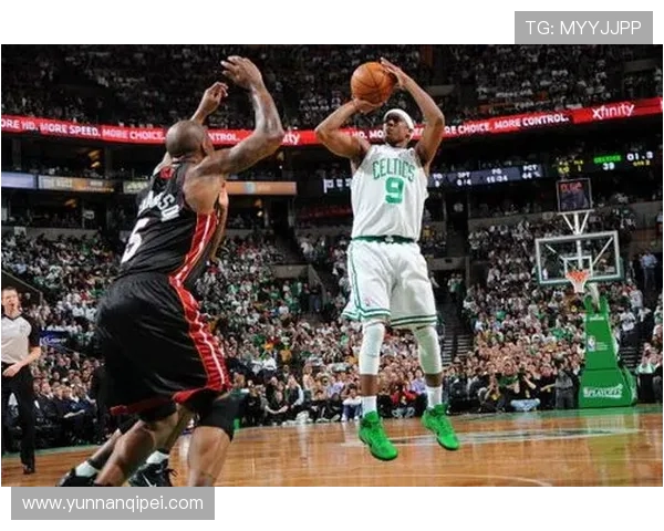 波士顿凯尔特人全力迎战劲敌 锁定季后赛席位决战在即