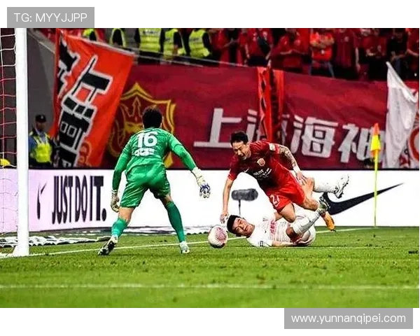 上海海港全力出击鏖战强敌争夺榜首荣耀巅峰对决即将上演