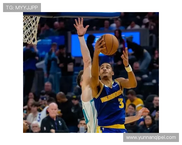 勇士与黄蜂激战1月26日赛季对决精彩回顾与分析