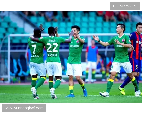 埃门主场迎战乌德勒b队力争全取三分展现强劲实力